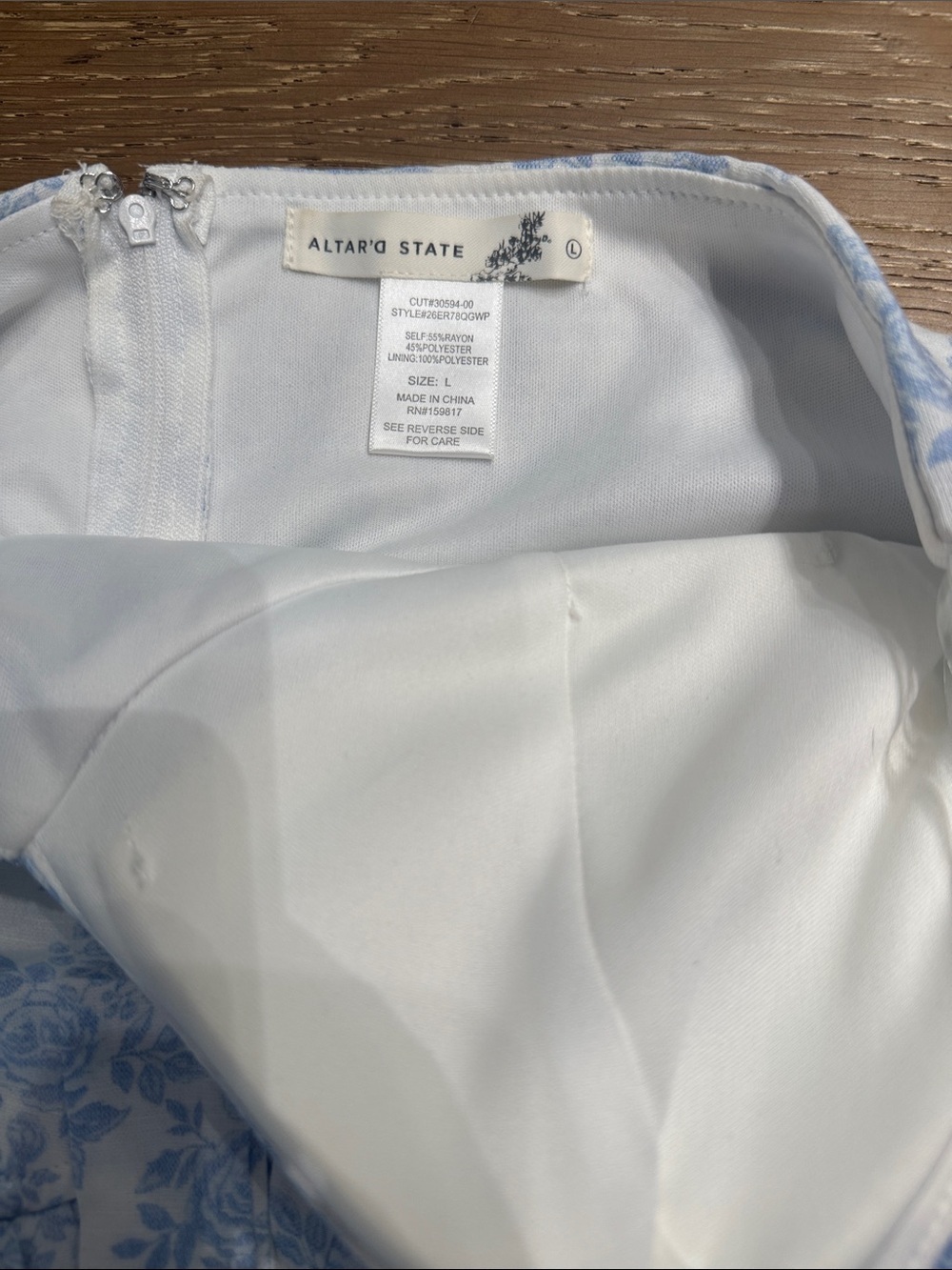 Altar’d State Blue & White Floral Halter Romper Dress Size L - Picture 5 of 6